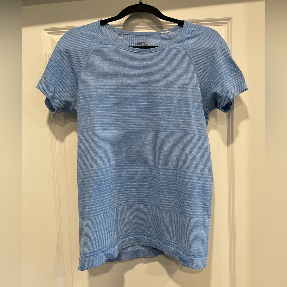 Patagonia Lightweight Blue Performance Shirt, Size M